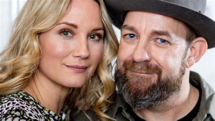Are kristian bush and jennifer nettles married?