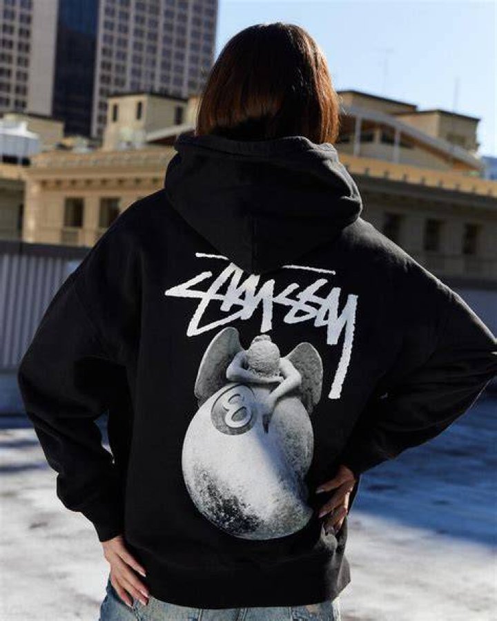 Are stussy hoodies oversized?