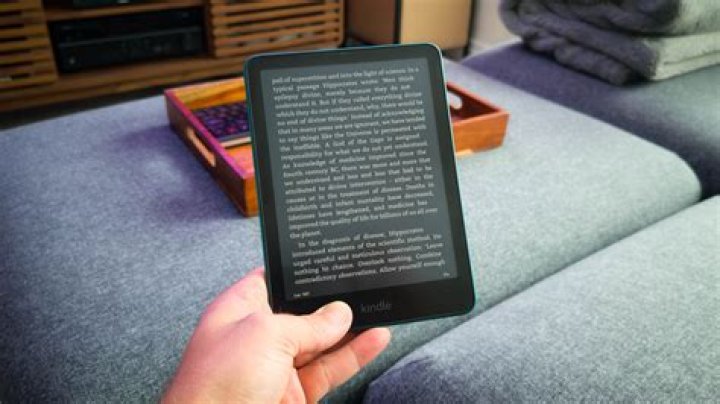 Can you read kindle paperwhite in the dark?