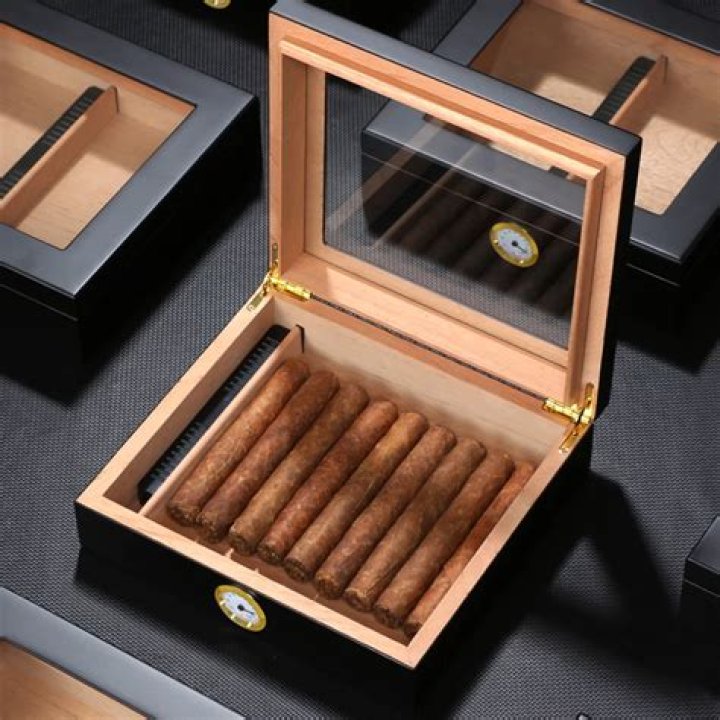 Can you use a wooden cigar box as a humidor?