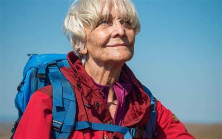 Did sheila hancock climb the mountain?