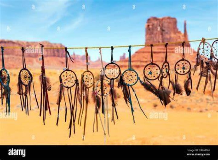 Did the navajo make dream catchers?