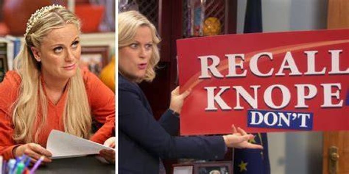 Does leslie knope become councilwoman?