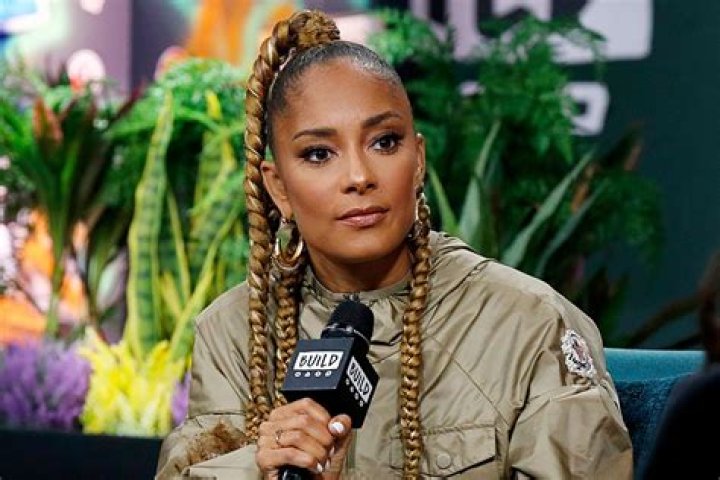 Has amanda seales left the real?