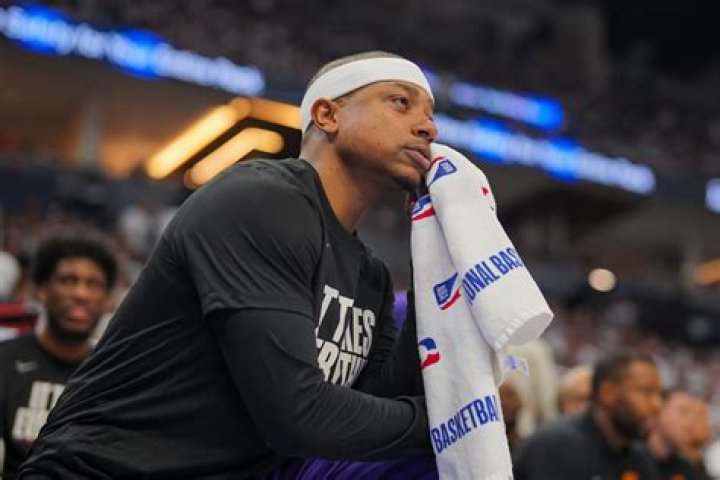 Has isaiah thomas retired?