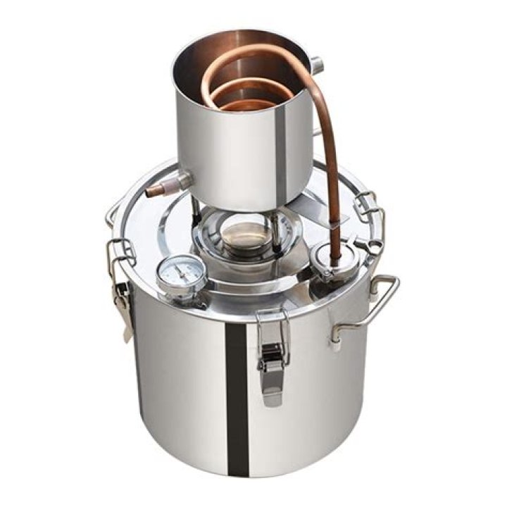 Should i use distilled water for brewing beer?