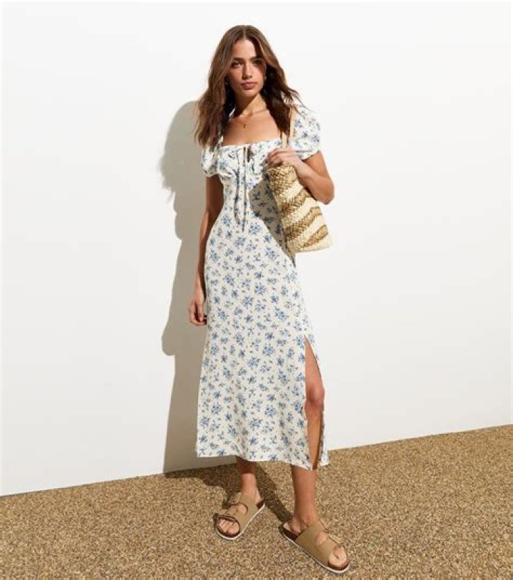 What is a milkmaid dress?