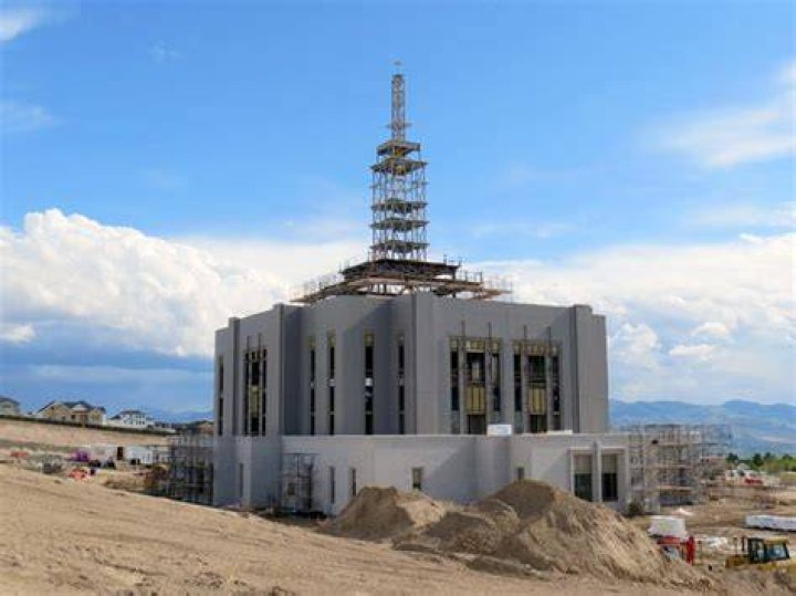 Where is the pocatello temple being built?