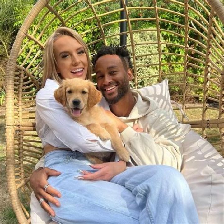 Which islanders voted faye and teddy?