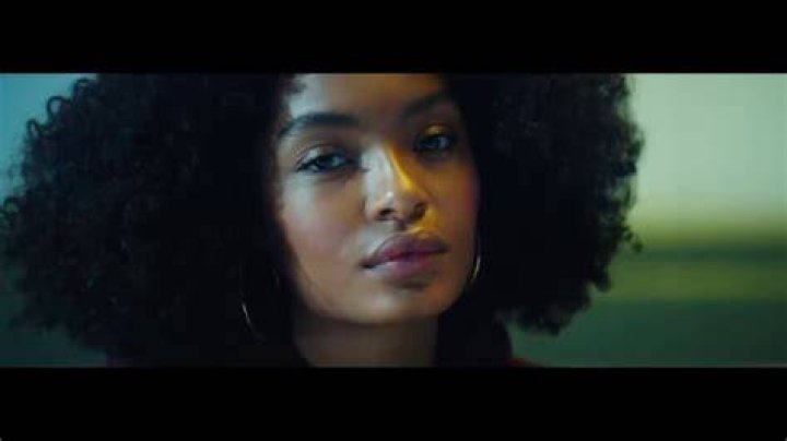 Whos in drake's nice for what video?